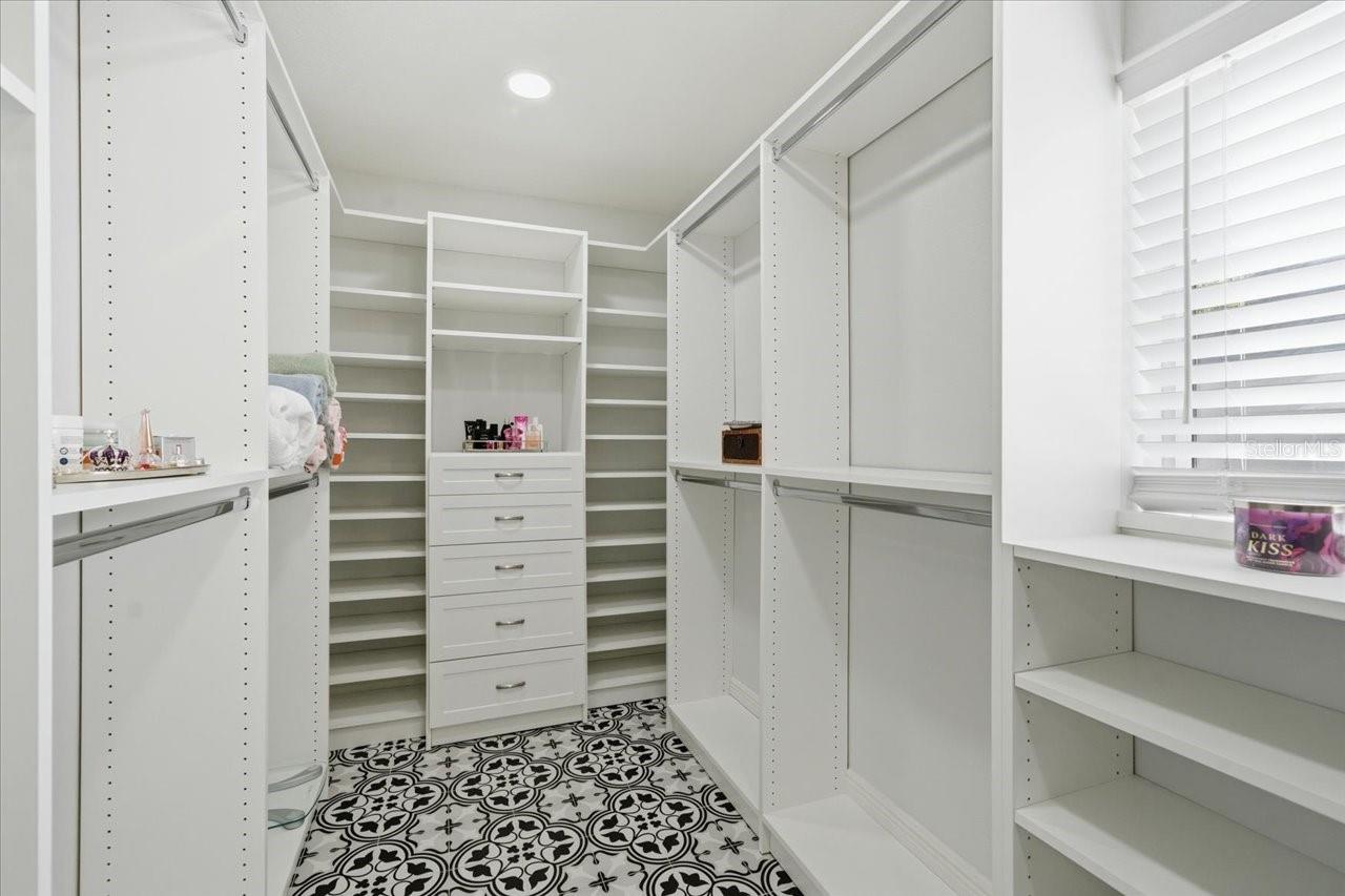 Image 28 of 50 For 13608 Avista Drive