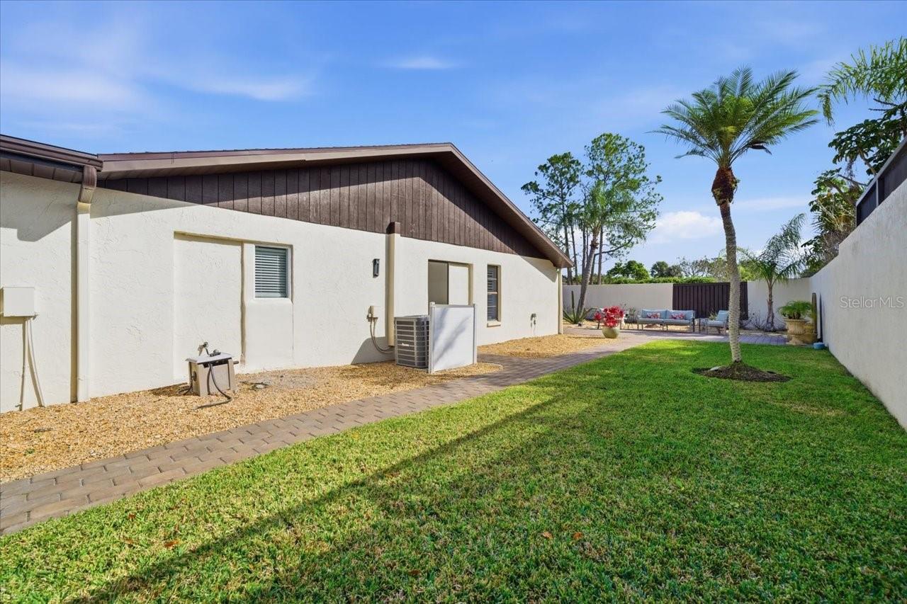 Image 44 of 50 For 13608 Avista Drive