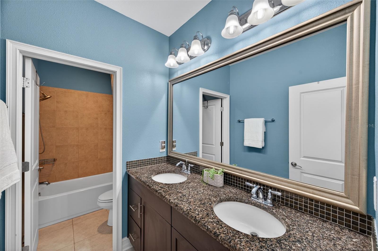 Image 37 of 95 For 4020 Empoli Court