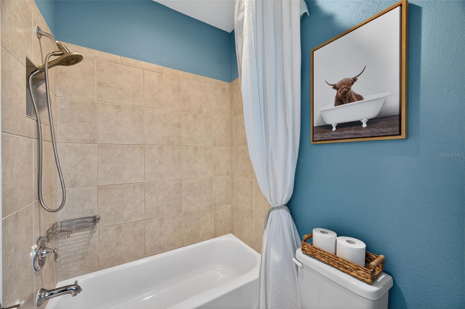 Image 38 of 95 For 4020 Empoli Court