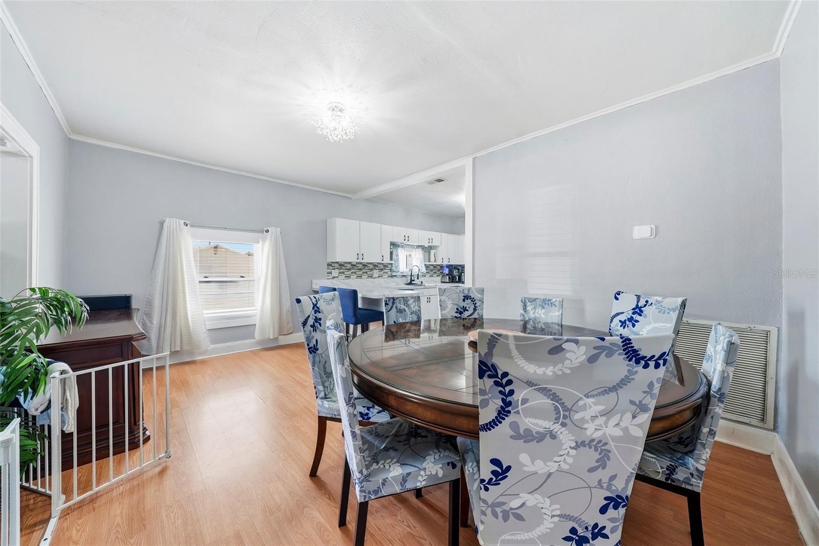 Image 14 of 36 For 2107 Chelsea Street