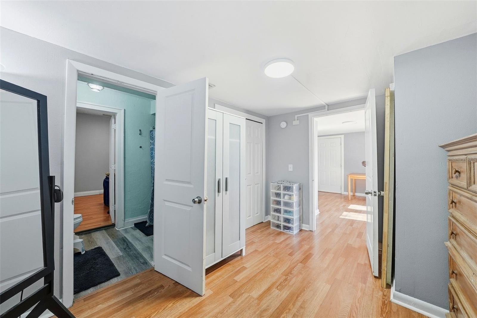 Image 16 of 36 For 2107 Chelsea Street