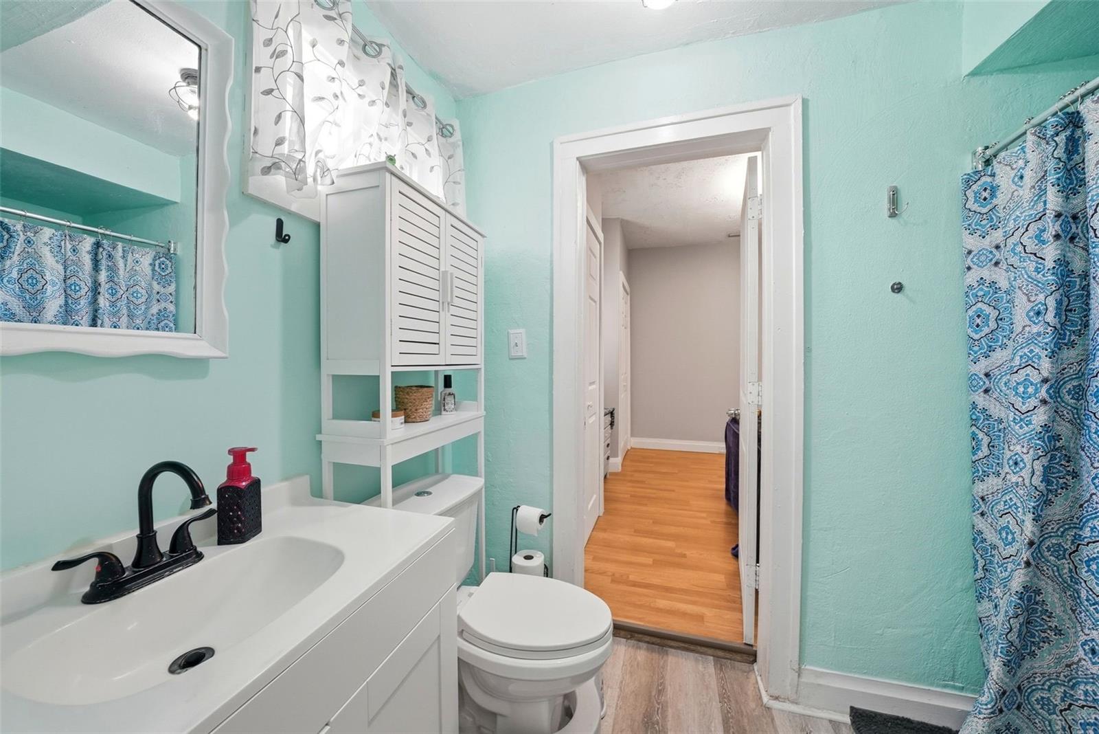 Image 20 of 36 For 2107 Chelsea Street