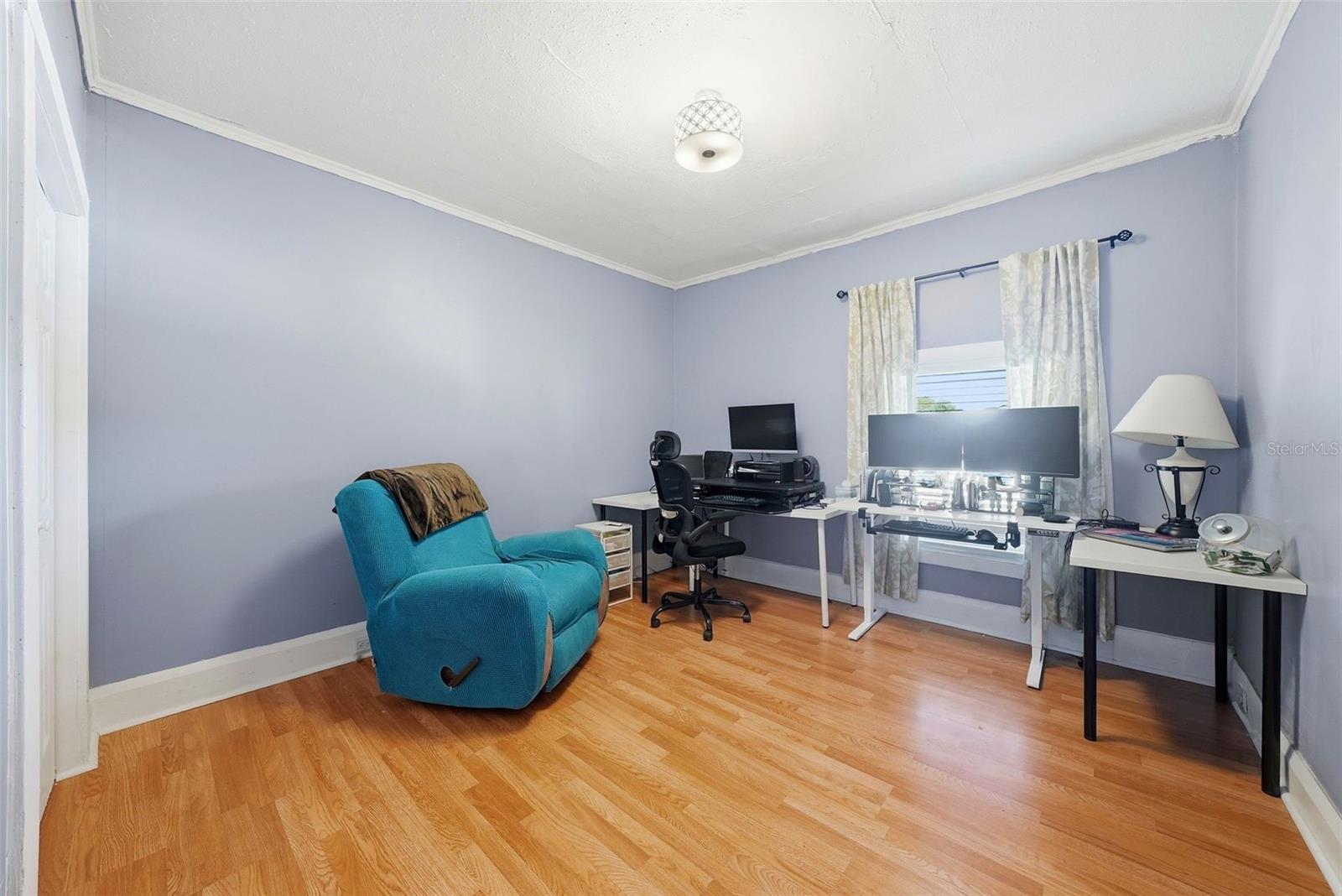 Image 21 of 36 For 2107 Chelsea Street