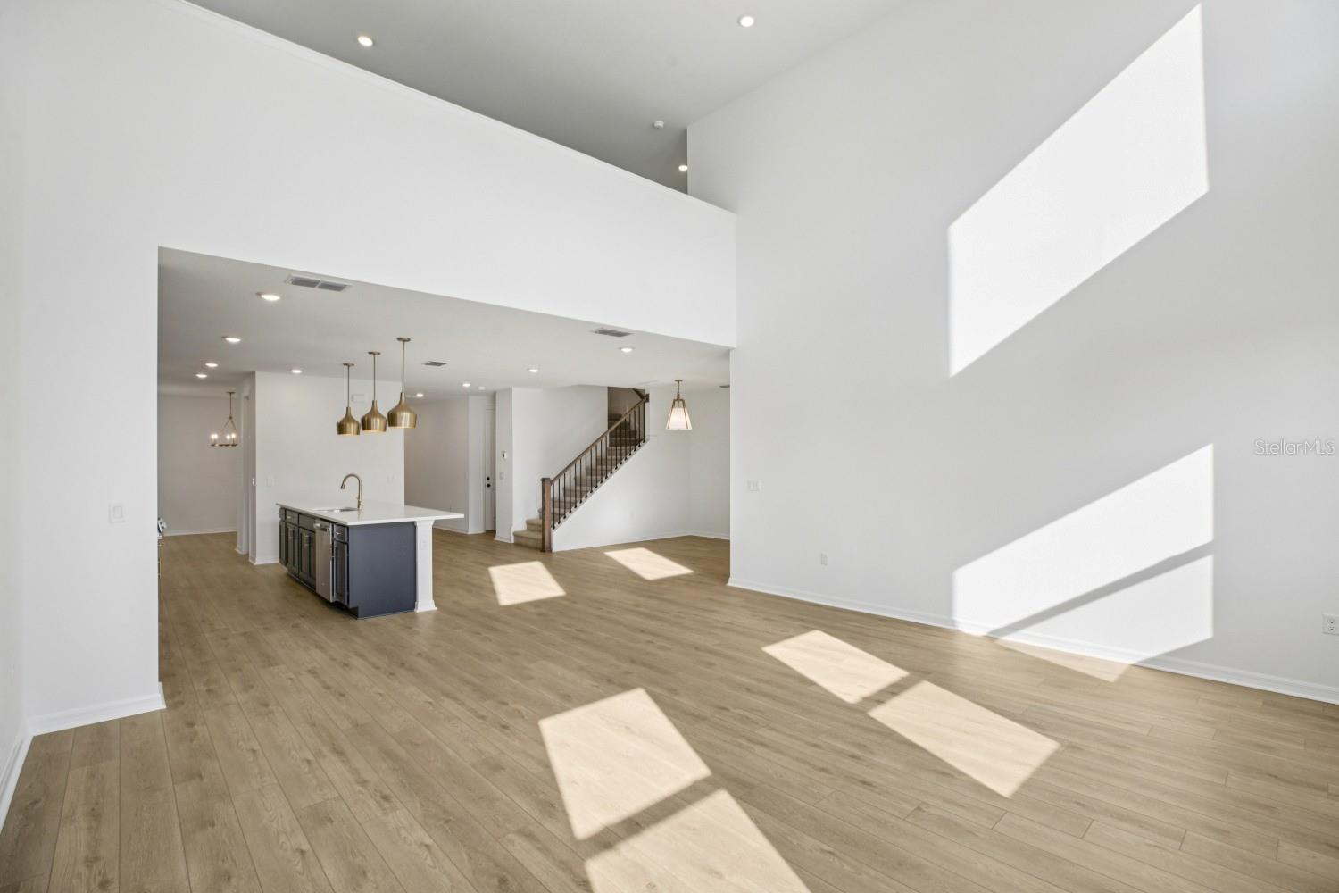 Image 10 of 73 For 22137 Amberbush Court