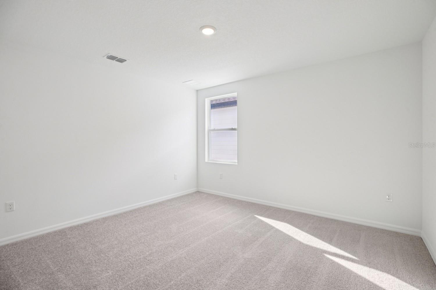 Image 45 of 73 For 22137 Amberbush Court