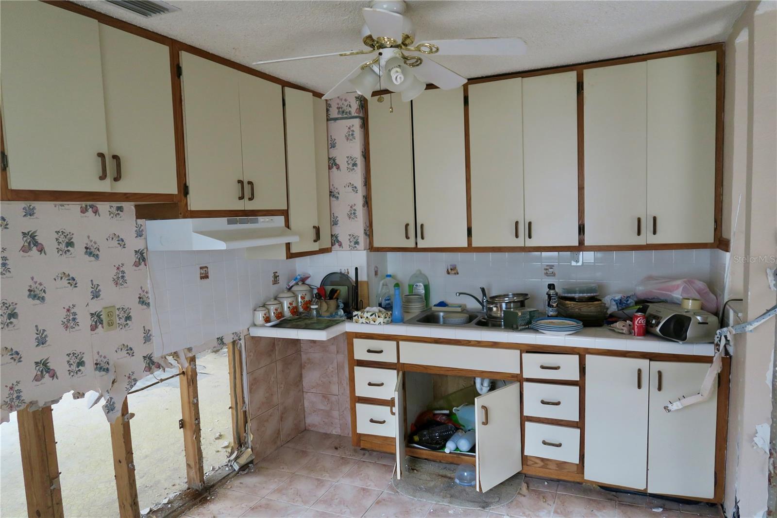 Image 6 of 25 For 2654 Miriam Street S