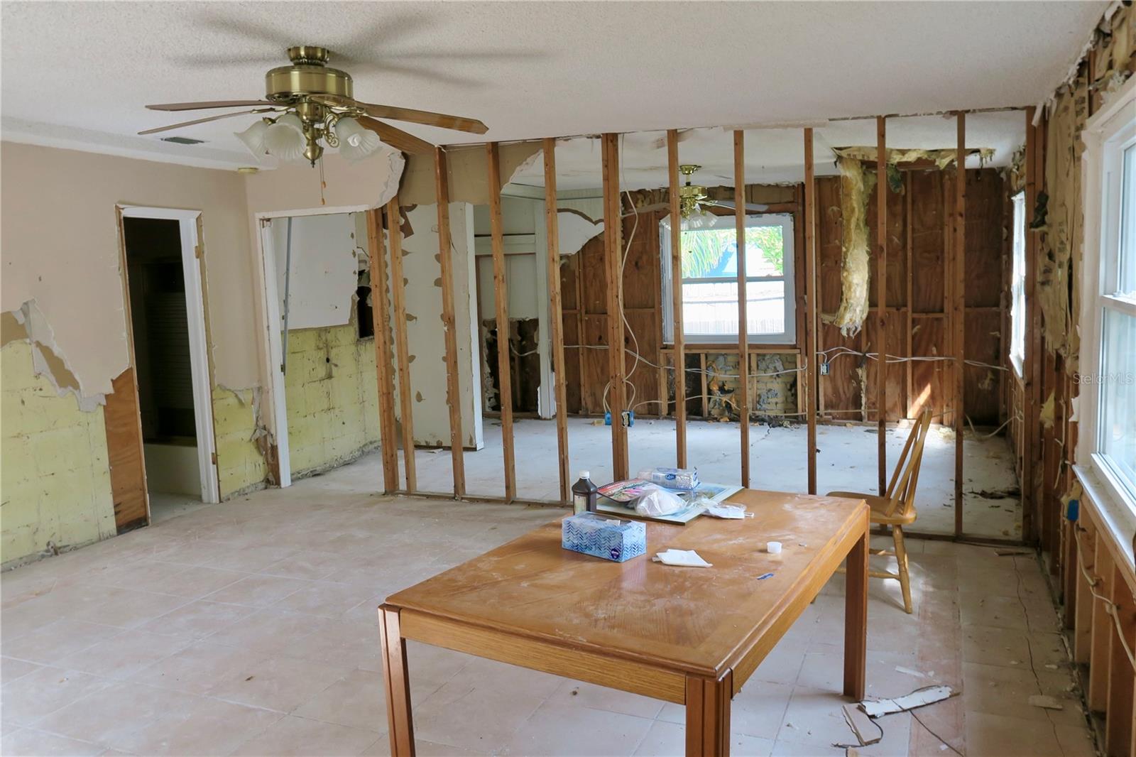 Image 9 of 25 For 2654 Miriam Street S