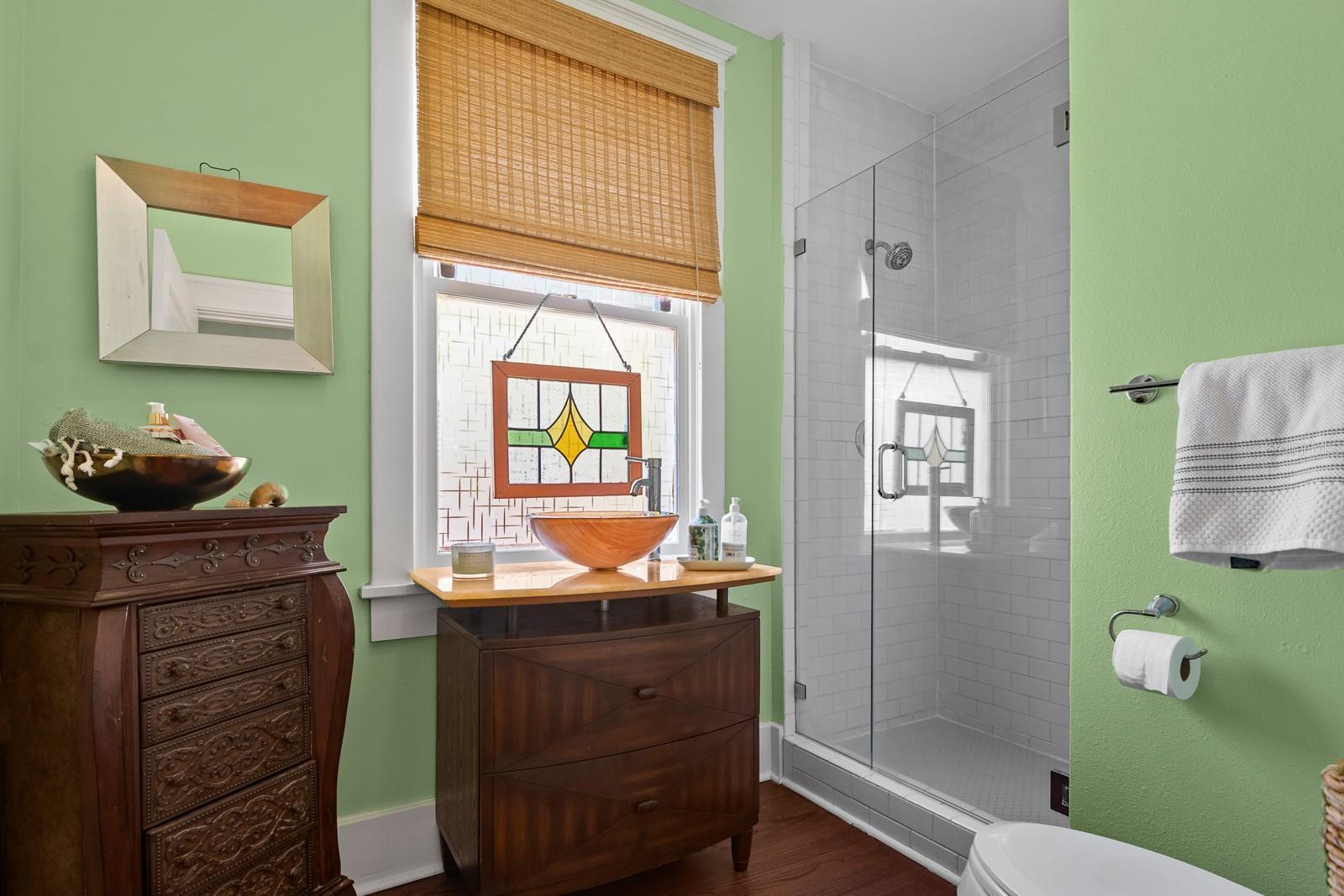 Image 19 of 53 For 1027 Dakota Avenue