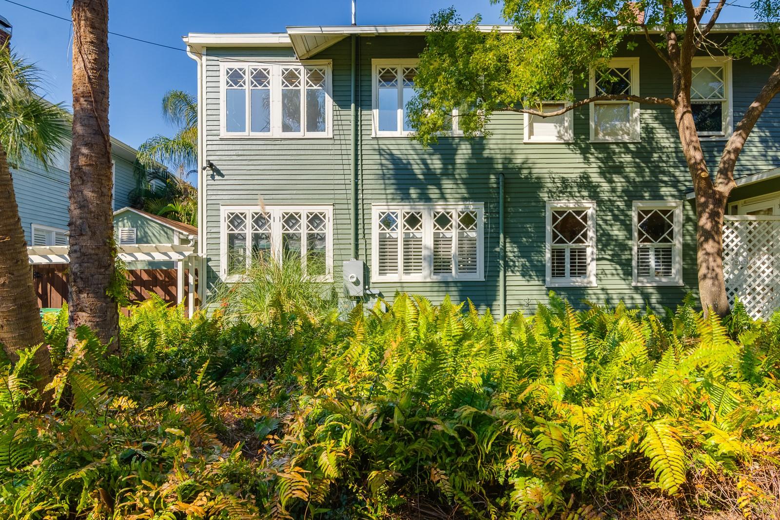 Image 47 of 53 For 1027 Dakota Avenue