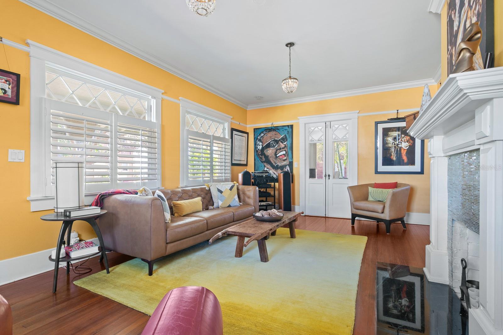 Image 5 of 53 For 1027 Dakota Avenue