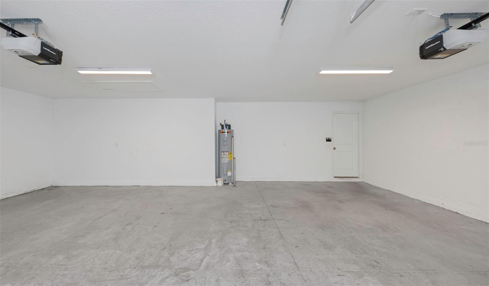 Image 15 of 66 For 16612 Carlton Pond Street