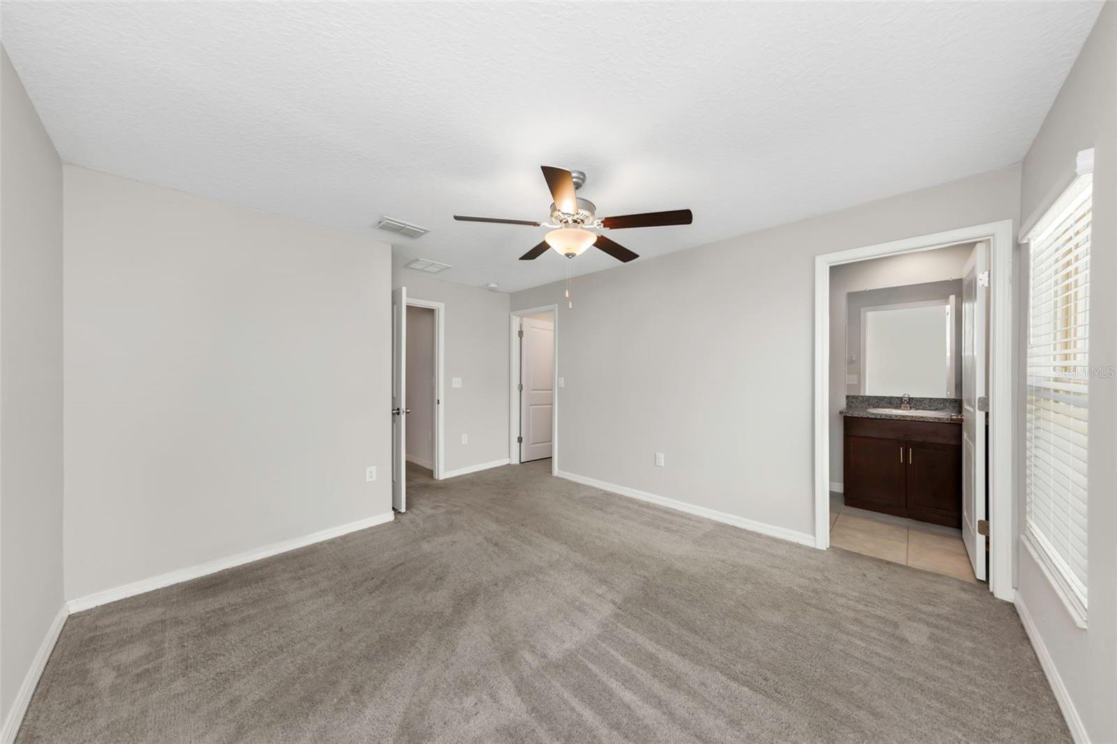 Image 19 of 66 For 16612 Carlton Pond Street