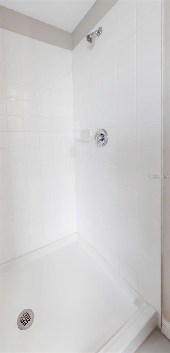 Image 22 of 66 For 16612 Carlton Pond Street