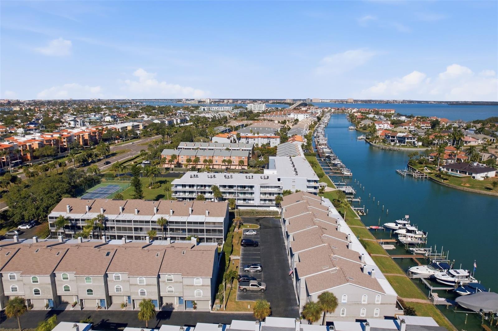 Listing photo id 26 for 719 Pinellas Bayway S 305