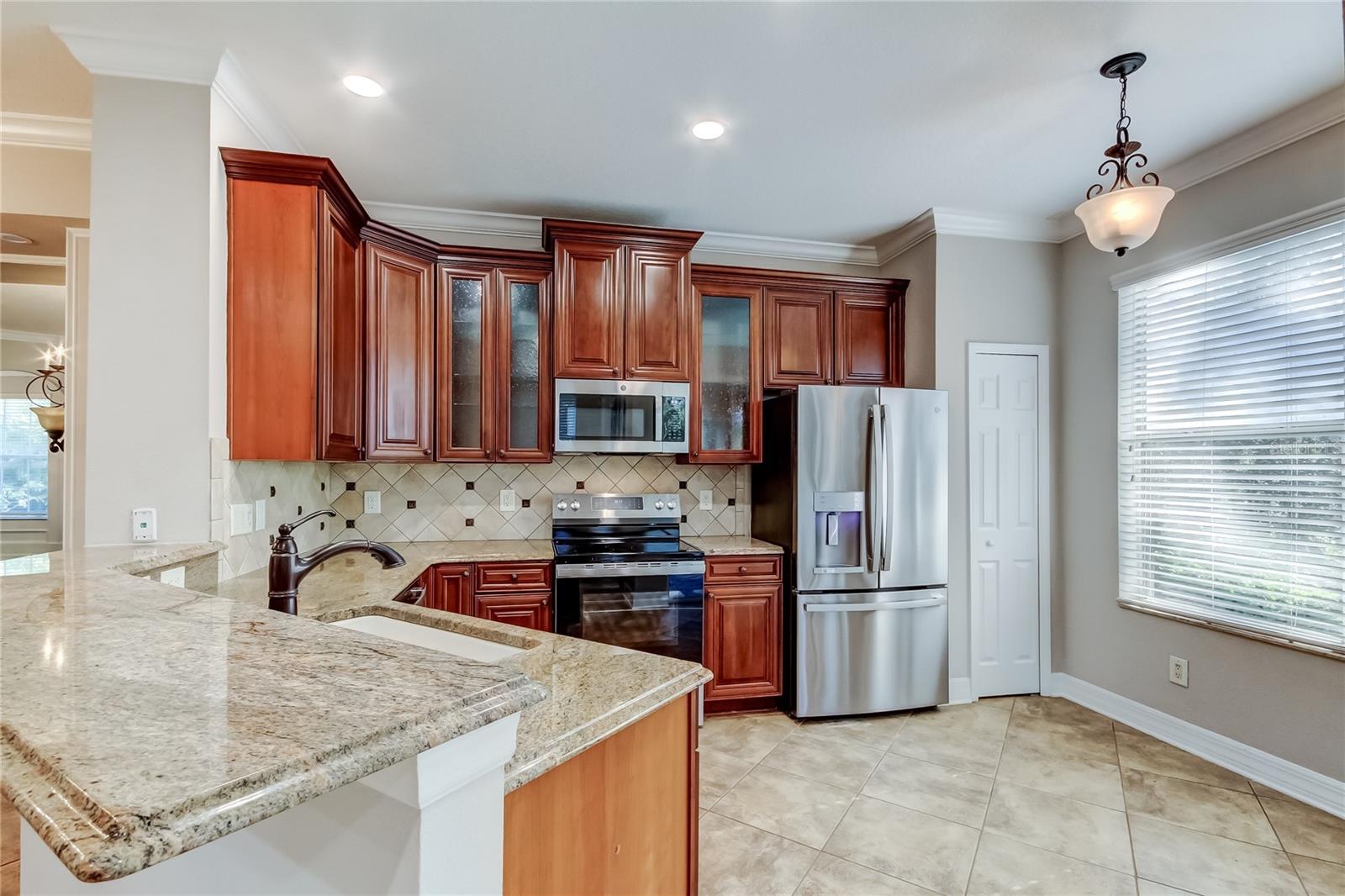 Image 14 of 68 For 12507 Silverdale Street