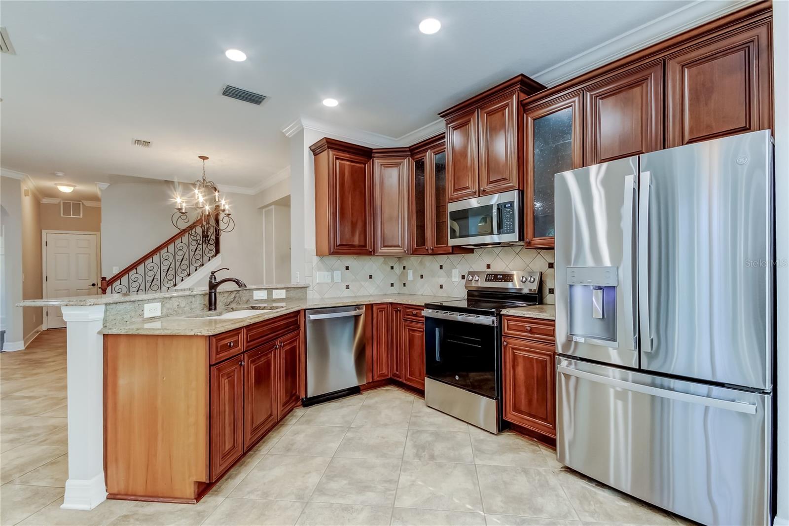 Image 23 of 68 For 12507 Silverdale Street