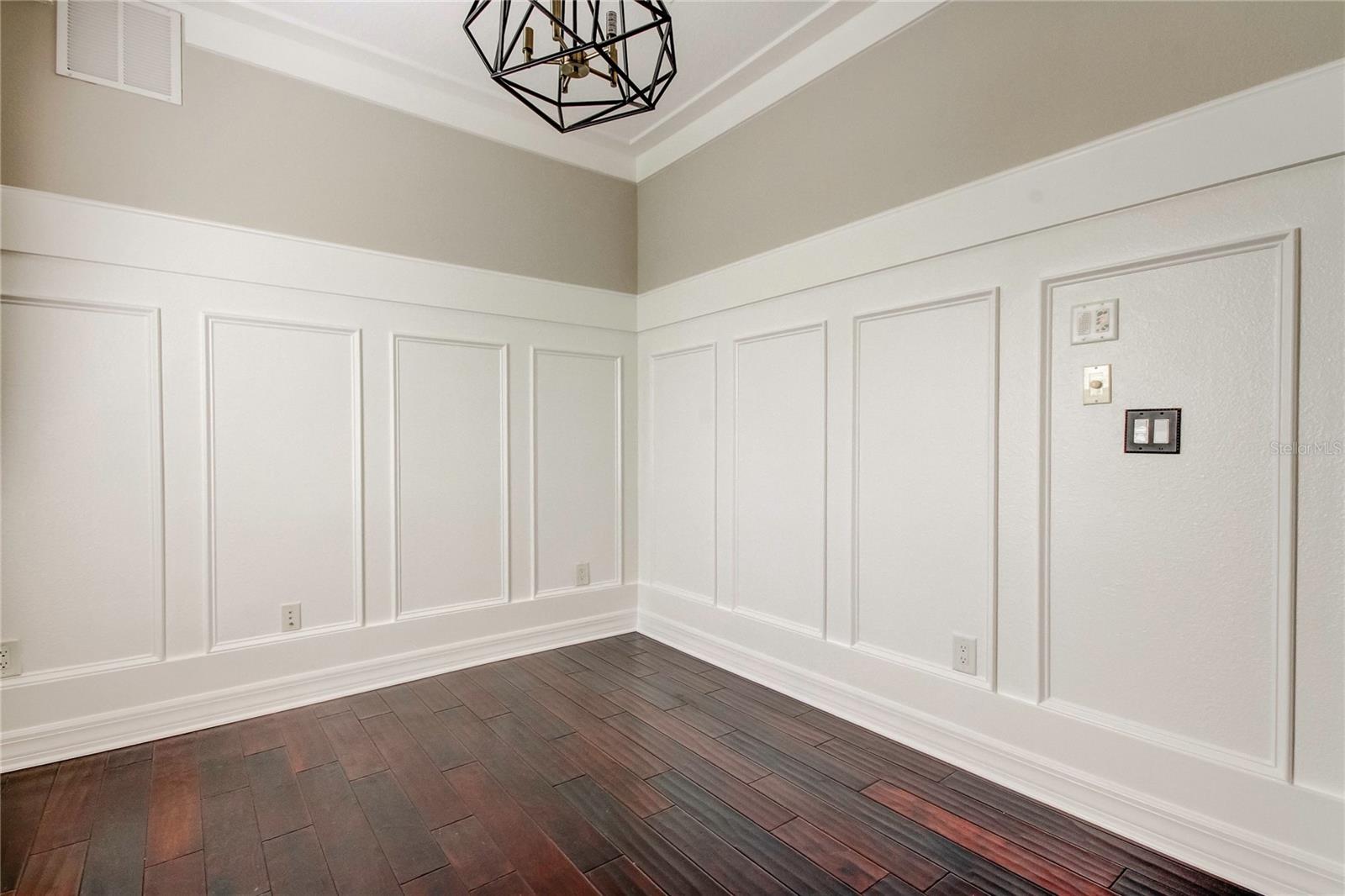 Image 30 of 68 For 12507 Silverdale Street