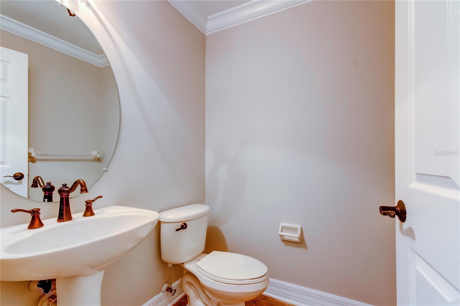 Image 31 of 68 For 12507 Silverdale Street