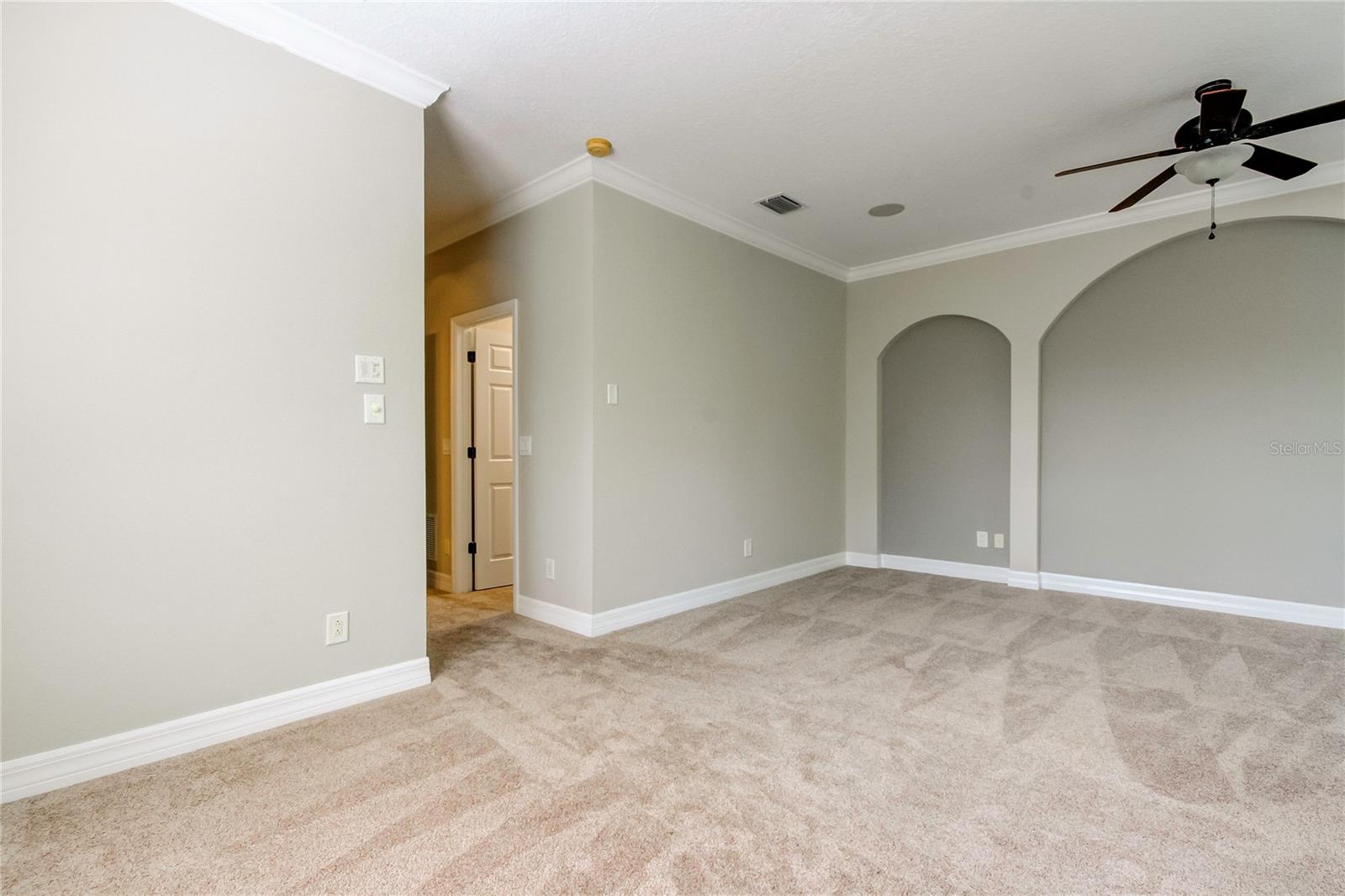 Image 33 of 68 For 12507 Silverdale Street