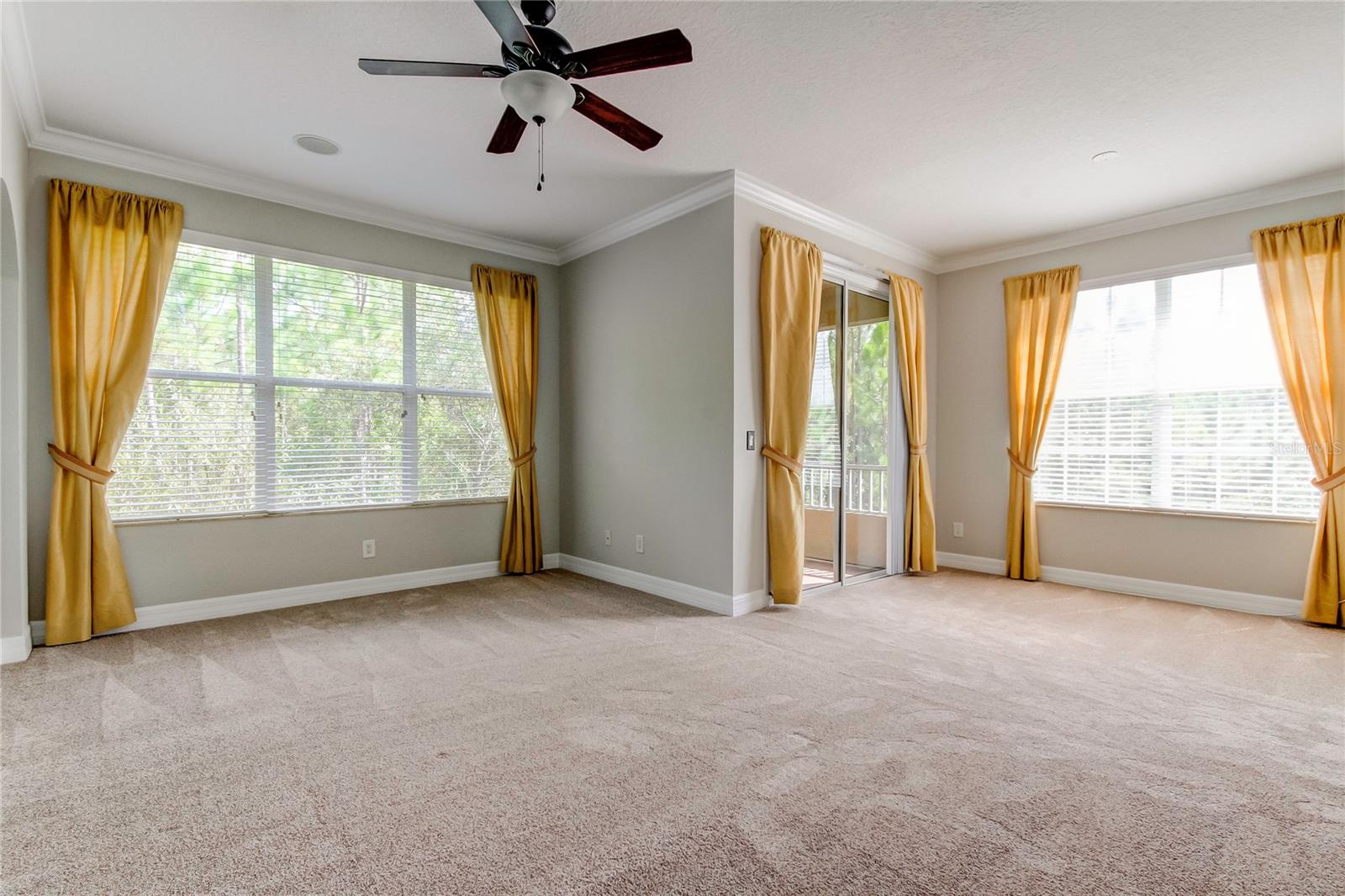 Image 37 of 68 For 12507 Silverdale Street