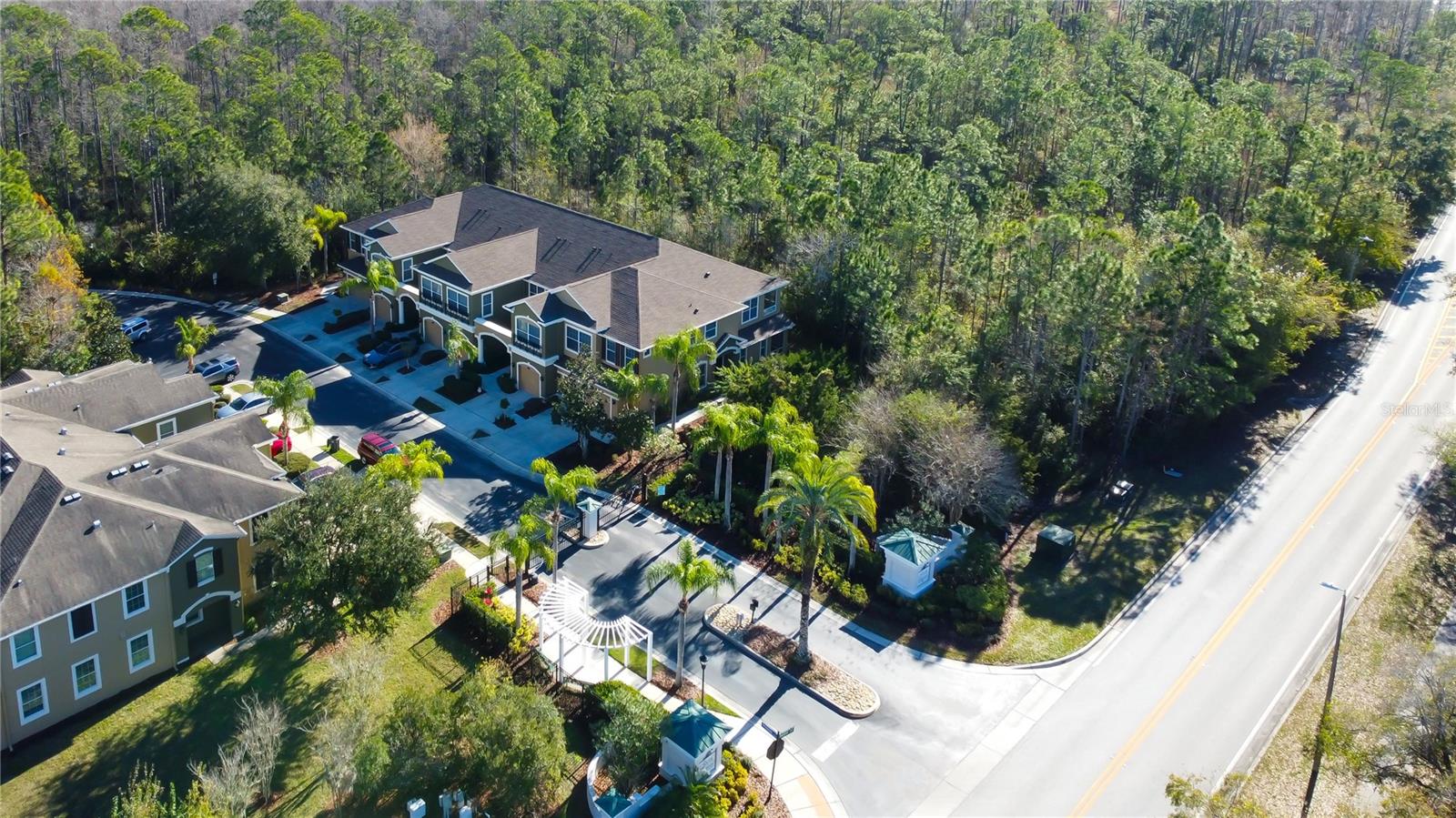 Image 4 of 68 For 12507 Silverdale Street