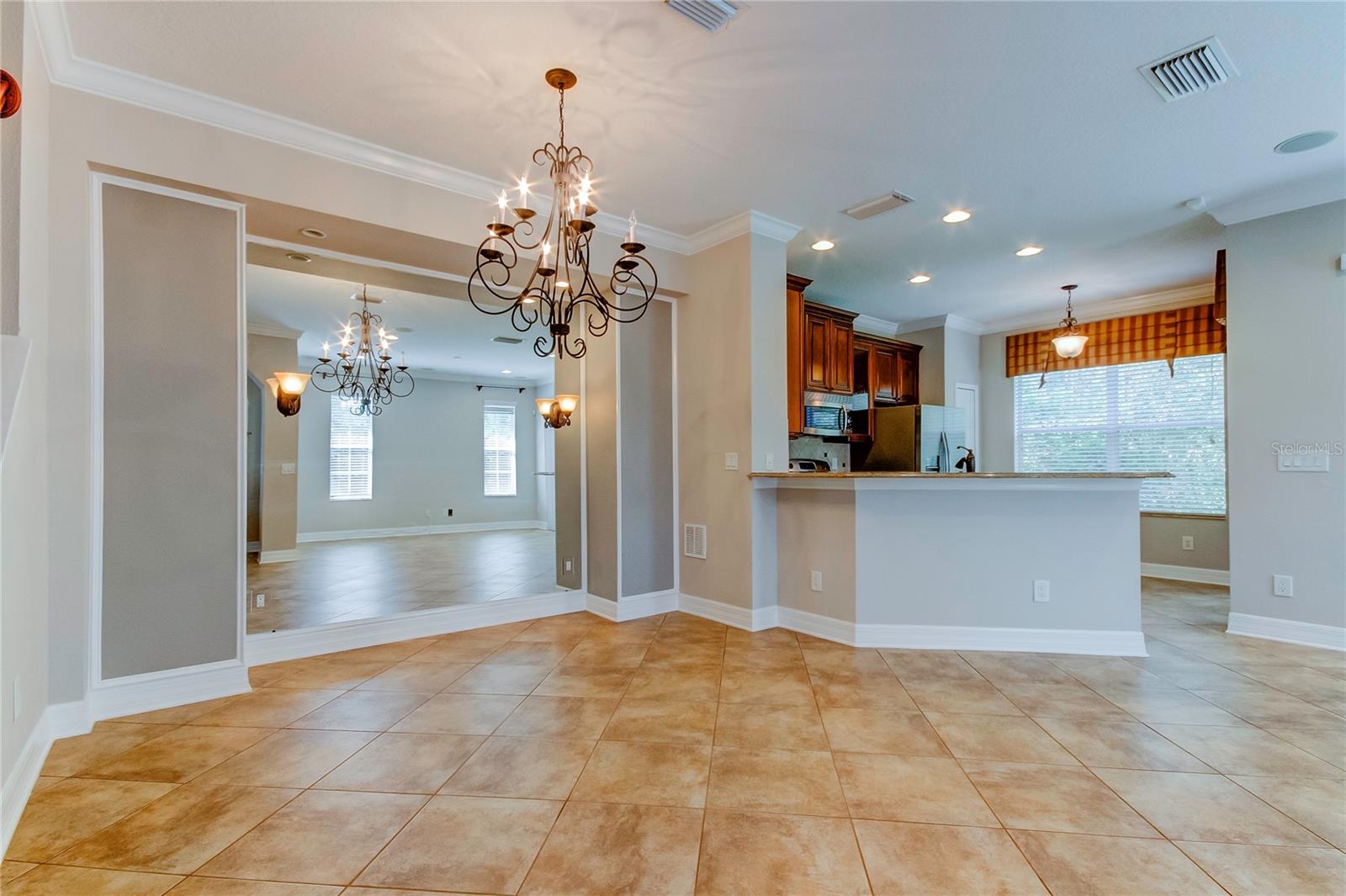 Image 6 of 68 For 12507 Silverdale Street