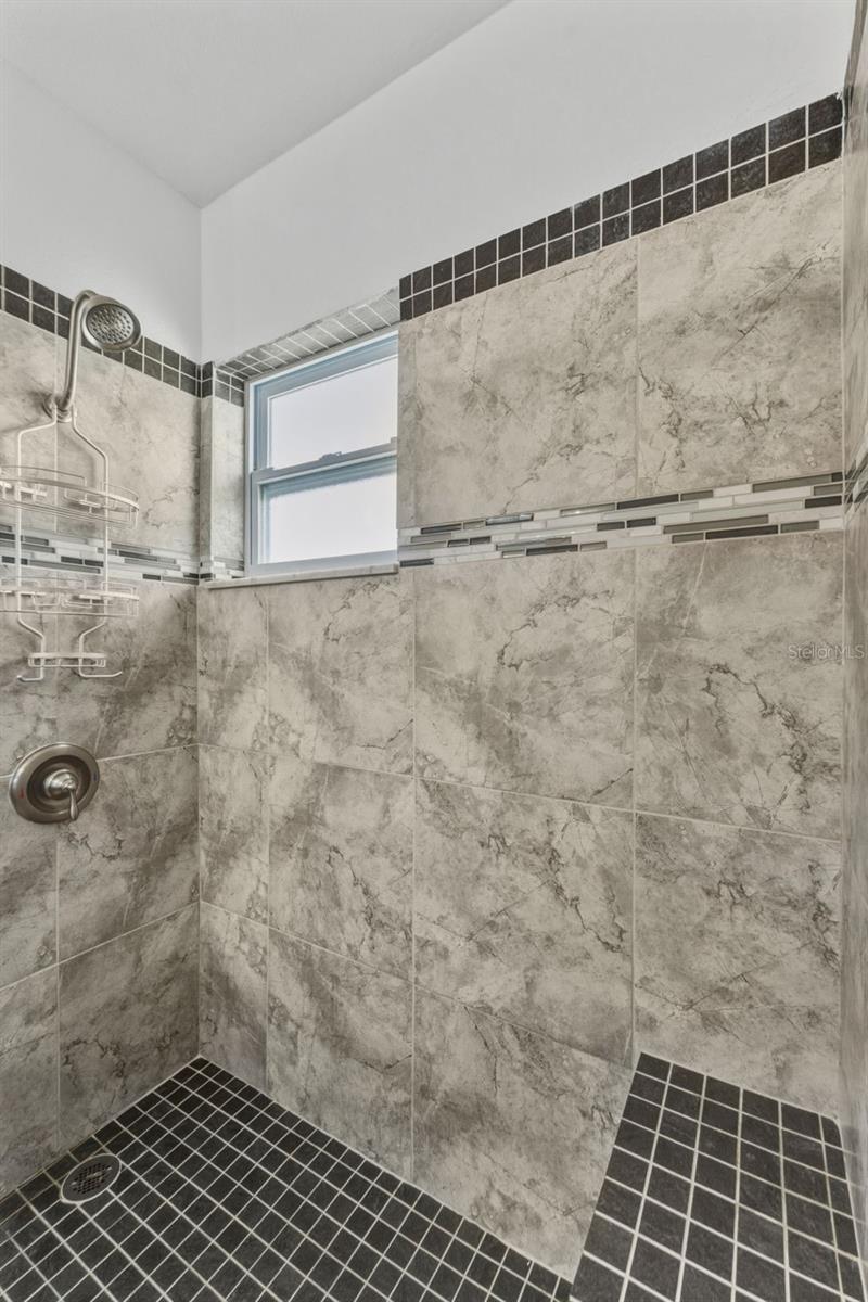 Image 18 of 38 For 8806 Bay Pointe Drive 206