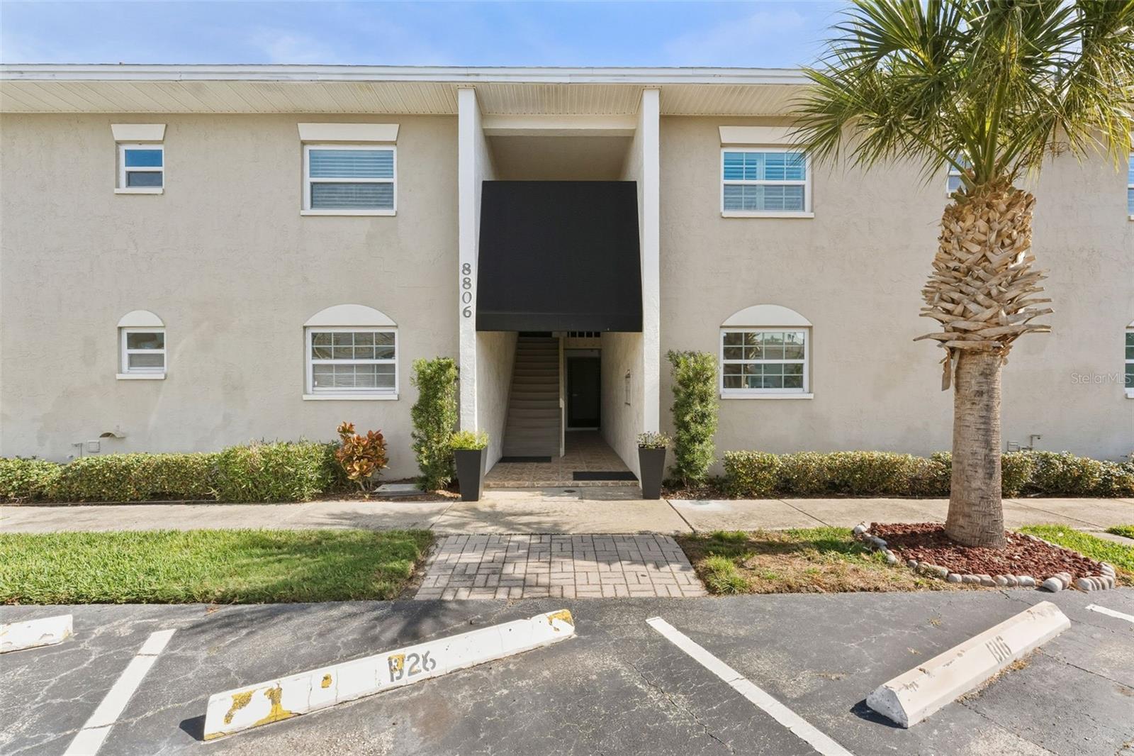 Image 4 of 38 For 8806 Bay Pointe Drive 206