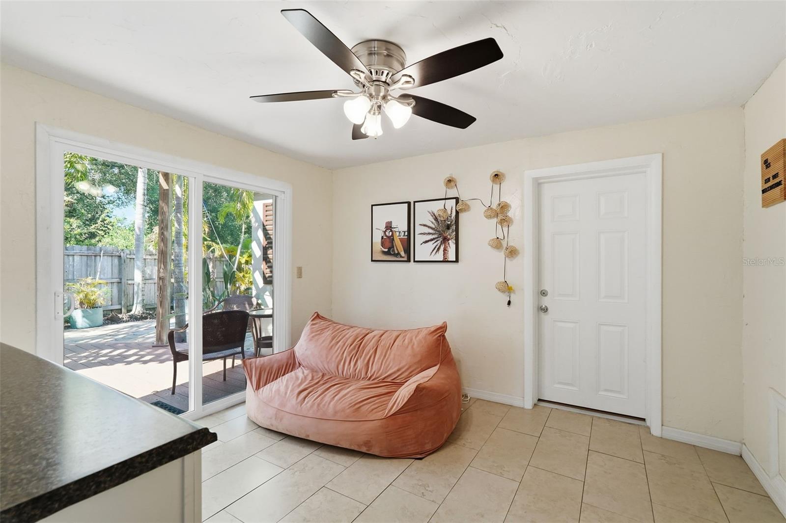 Image 14 of 37 For 135 Monroe Circle N