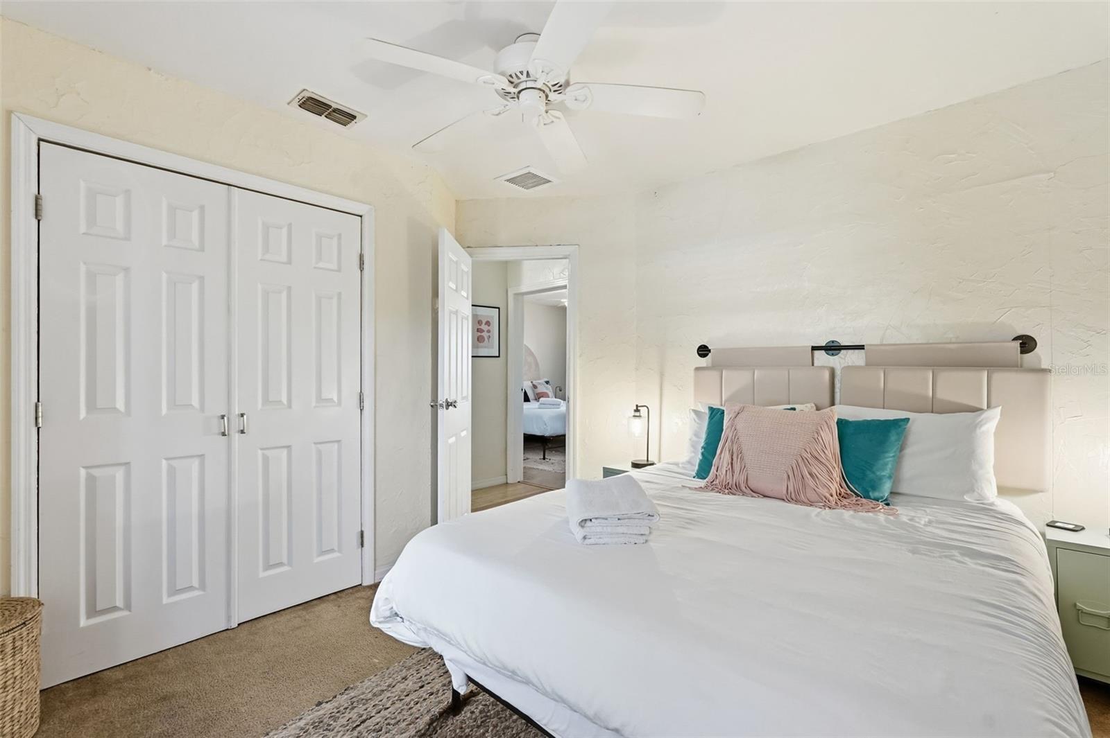 Image 17 of 37 For 135 Monroe Circle N