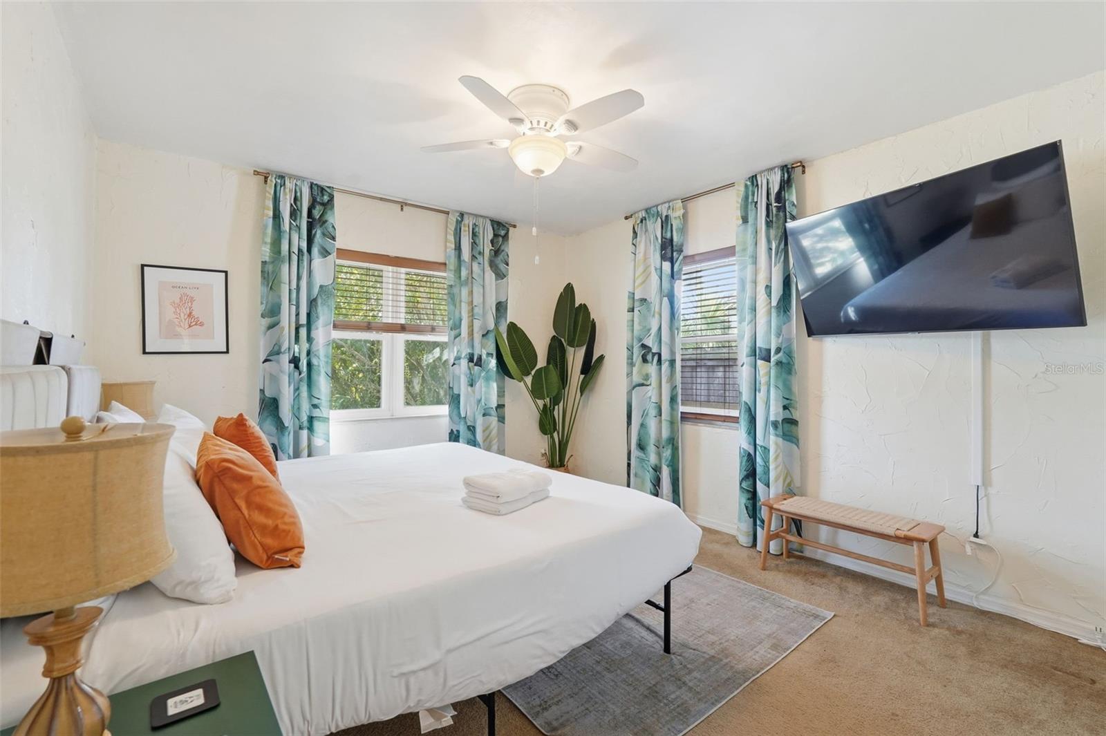 Image 18 of 37 For 135 Monroe Circle N