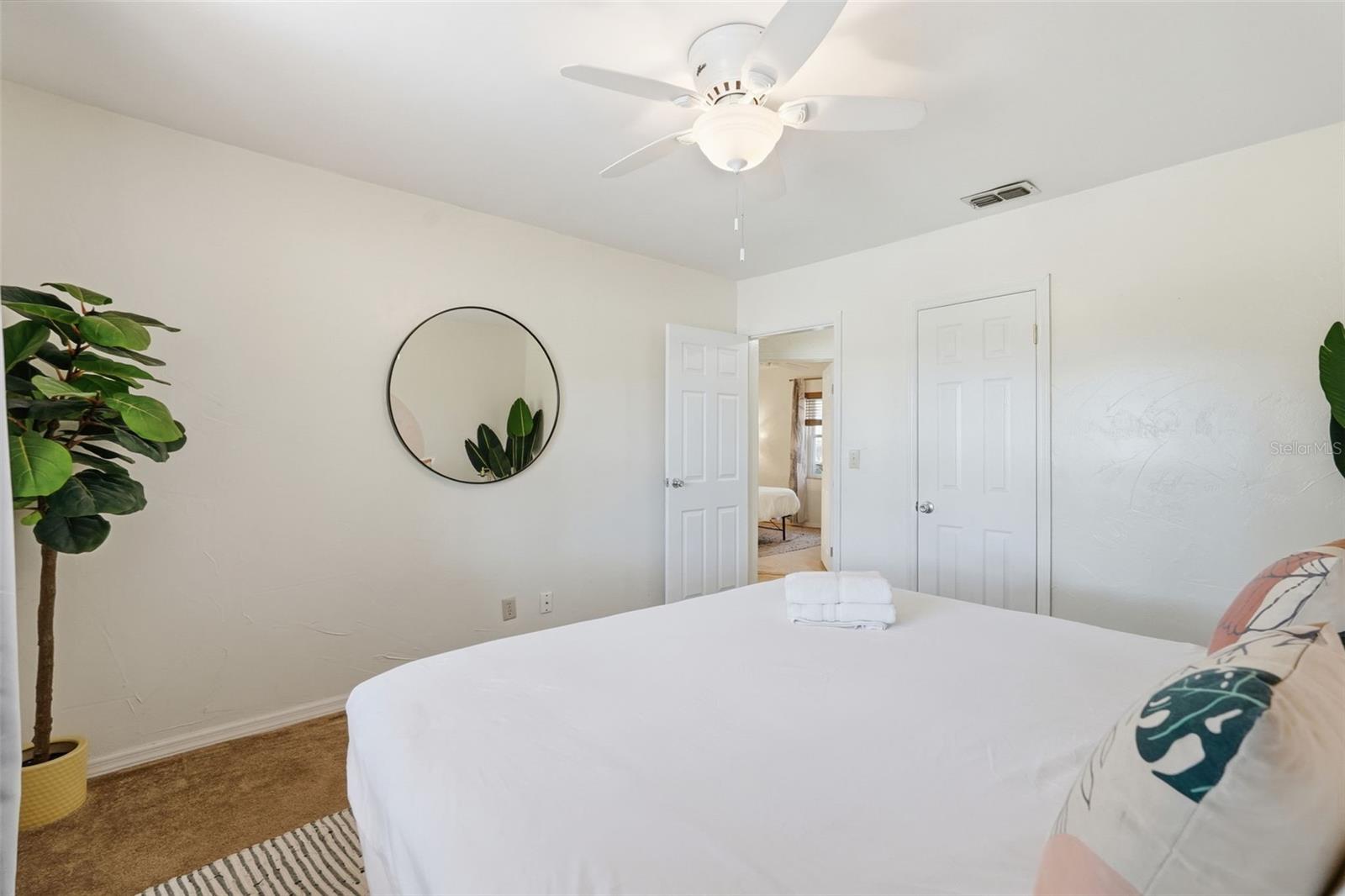 Image 21 of 37 For 135 Monroe Circle N