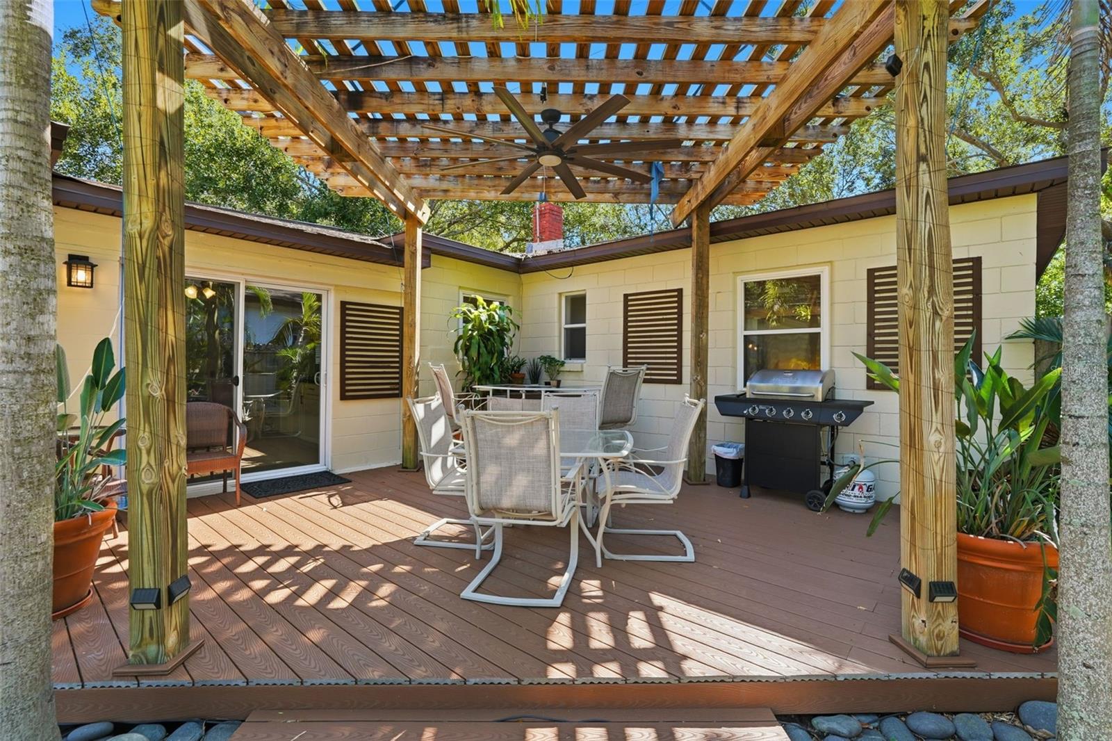 Image 26 of 37 For 135 Monroe Circle N