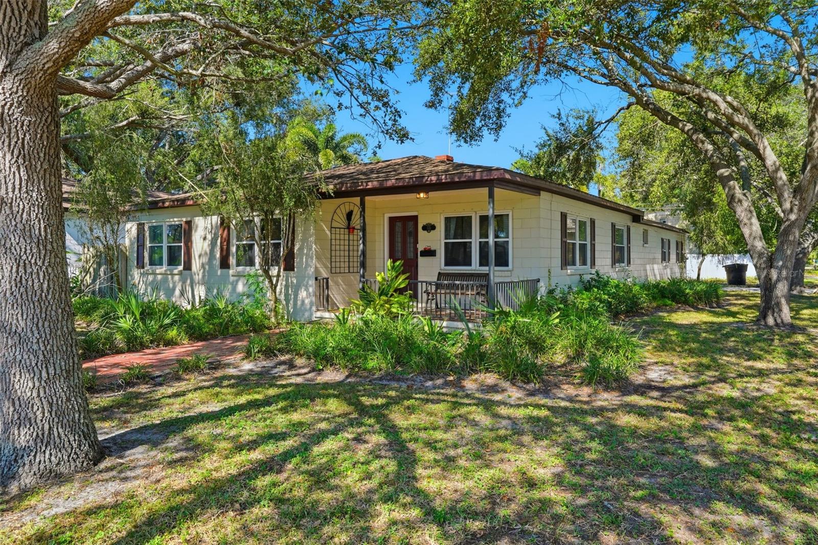 Image 31 of 37 For 135 Monroe Circle N