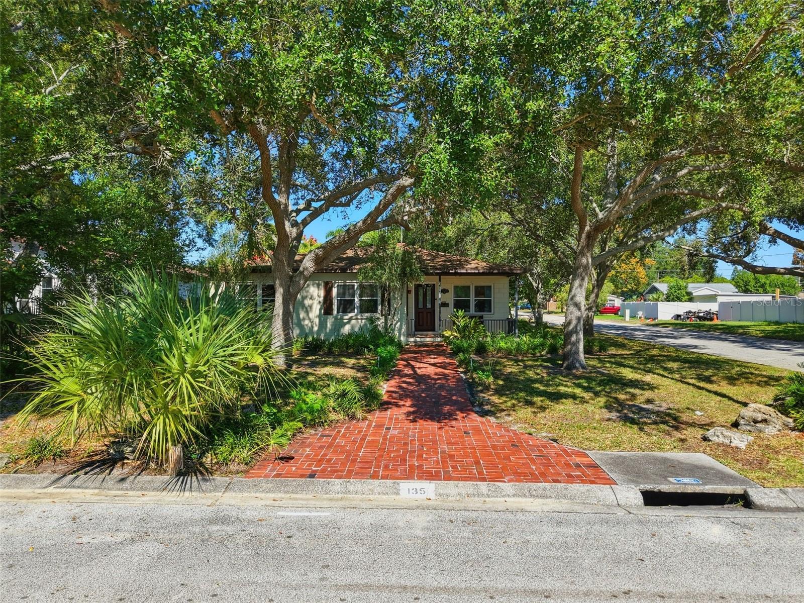 Image 32 of 37 For 135 Monroe Circle N