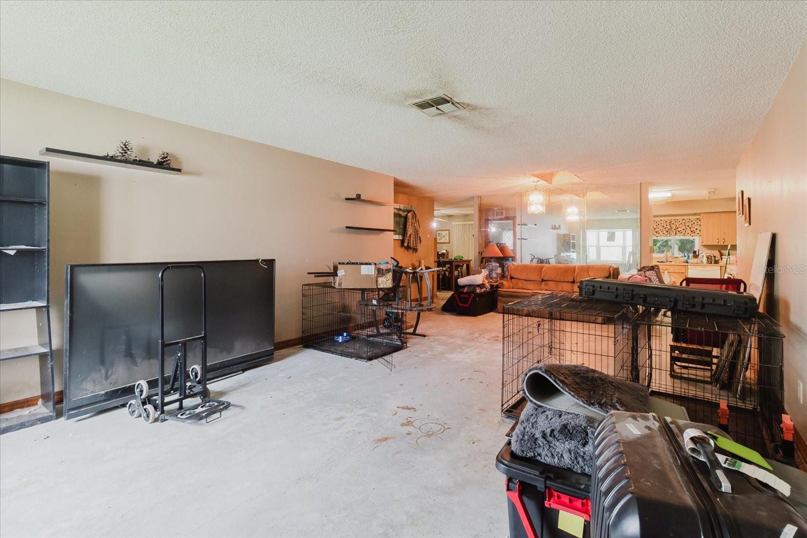 Image 12 of 71 For 8513 Bella Via