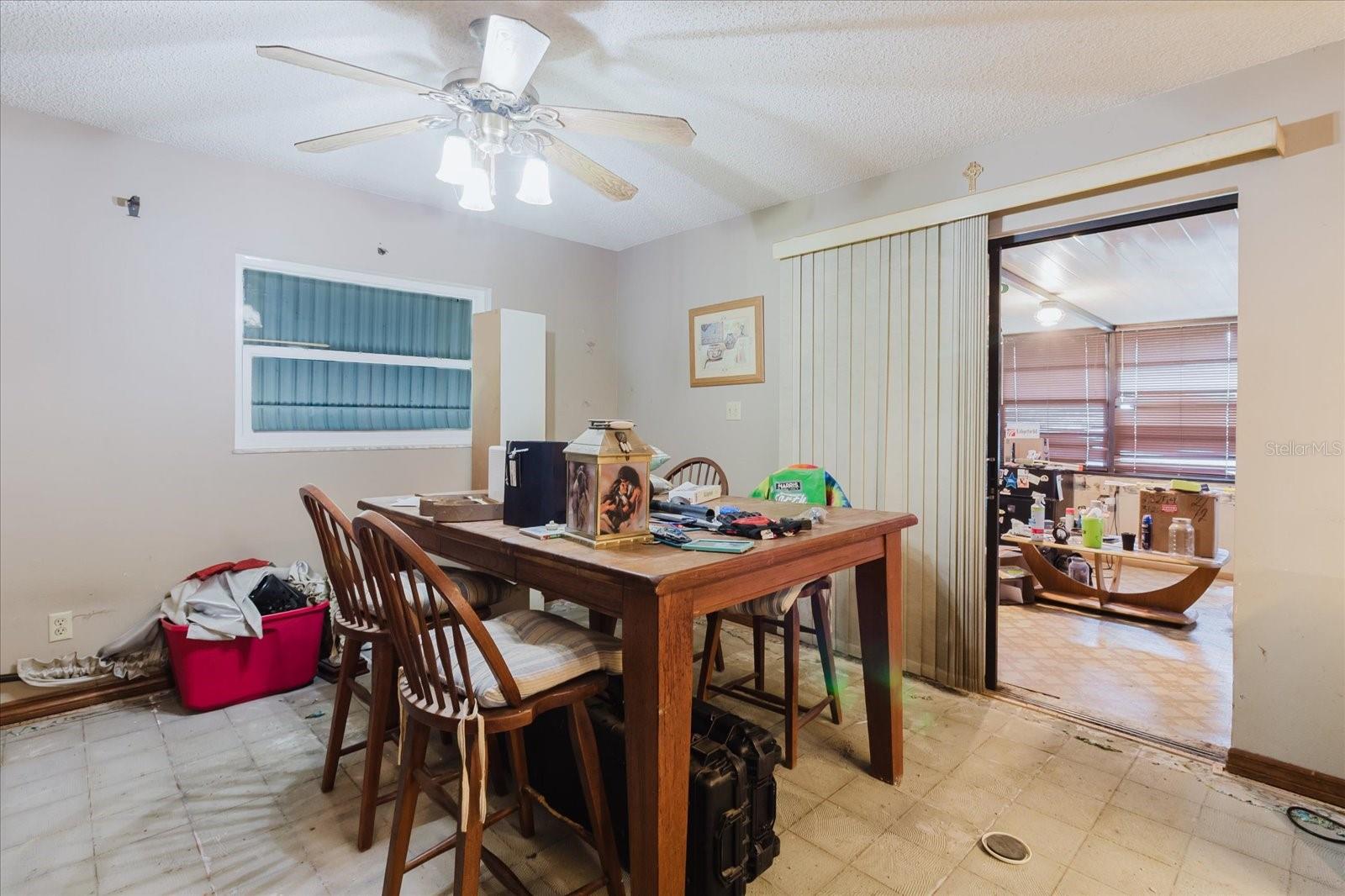 Image 24 of 71 For 8513 Bella Via