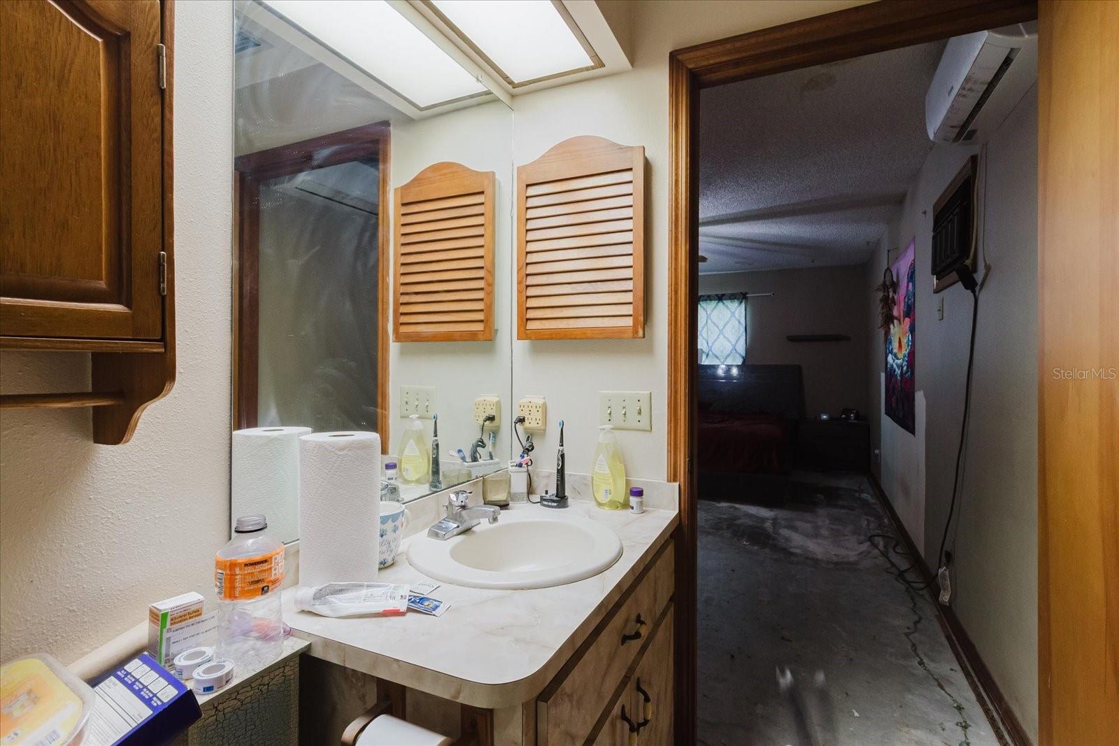 Image 26 of 71 For 8513 Bella Via