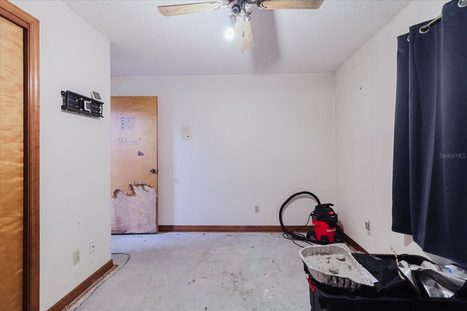 Image 33 of 71 For 8513 Bella Via