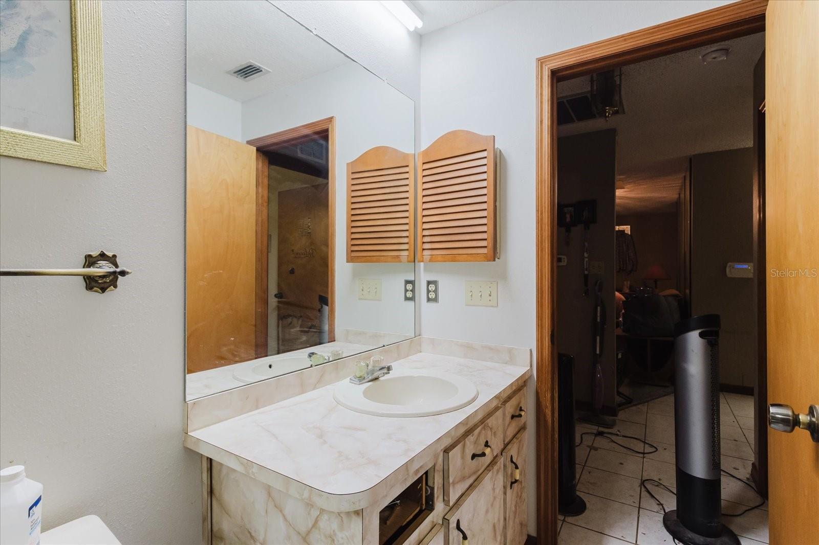 Image 35 of 71 For 8513 Bella Via