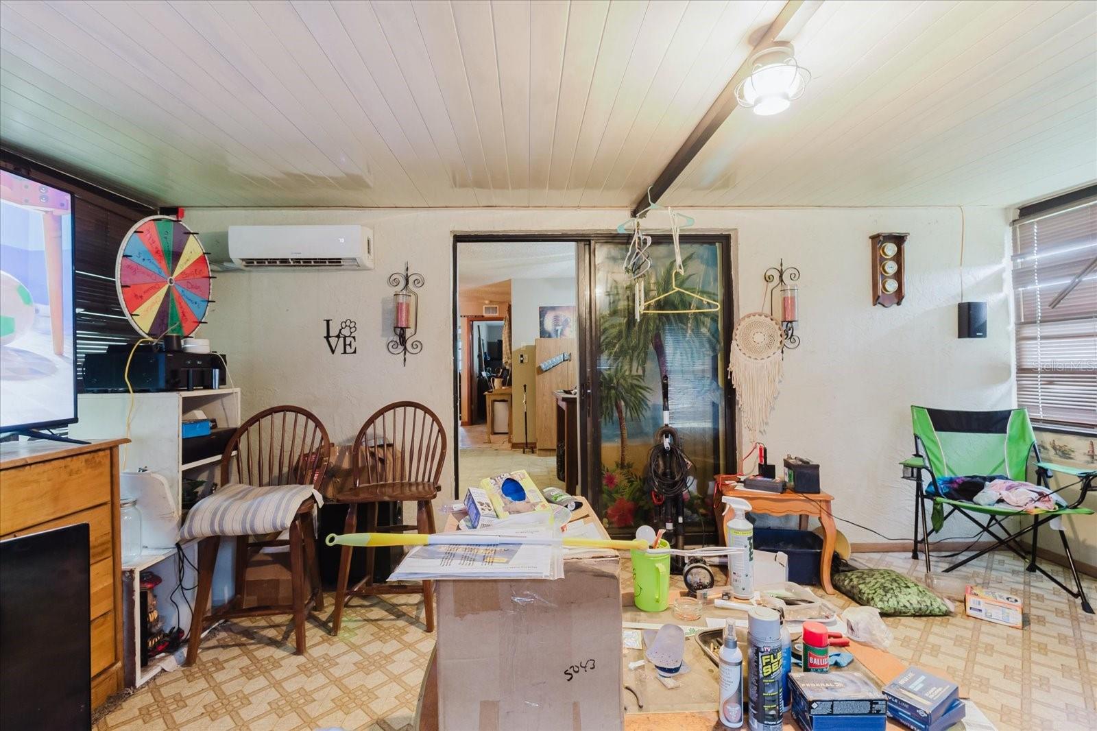 Image 39 of 71 For 8513 Bella Via