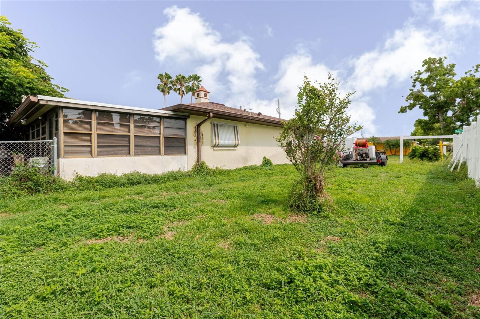 Image 44 of 71 For 8513 Bella Via