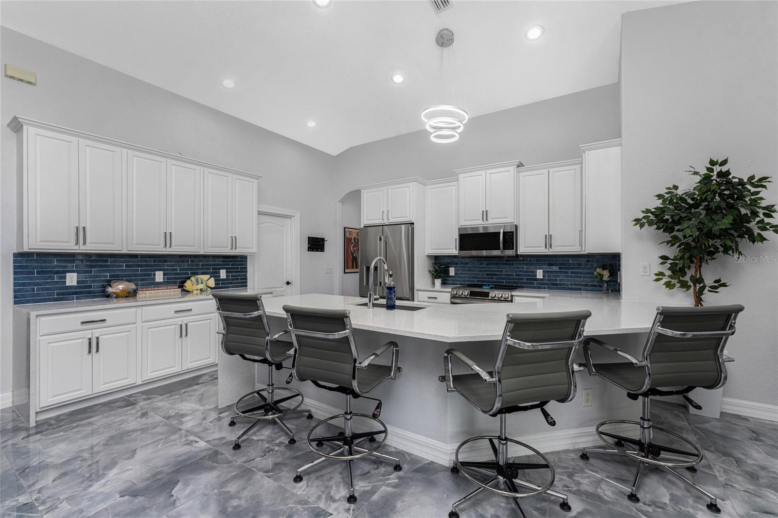 Image 10 of 49 For 16168 La Barge Circle