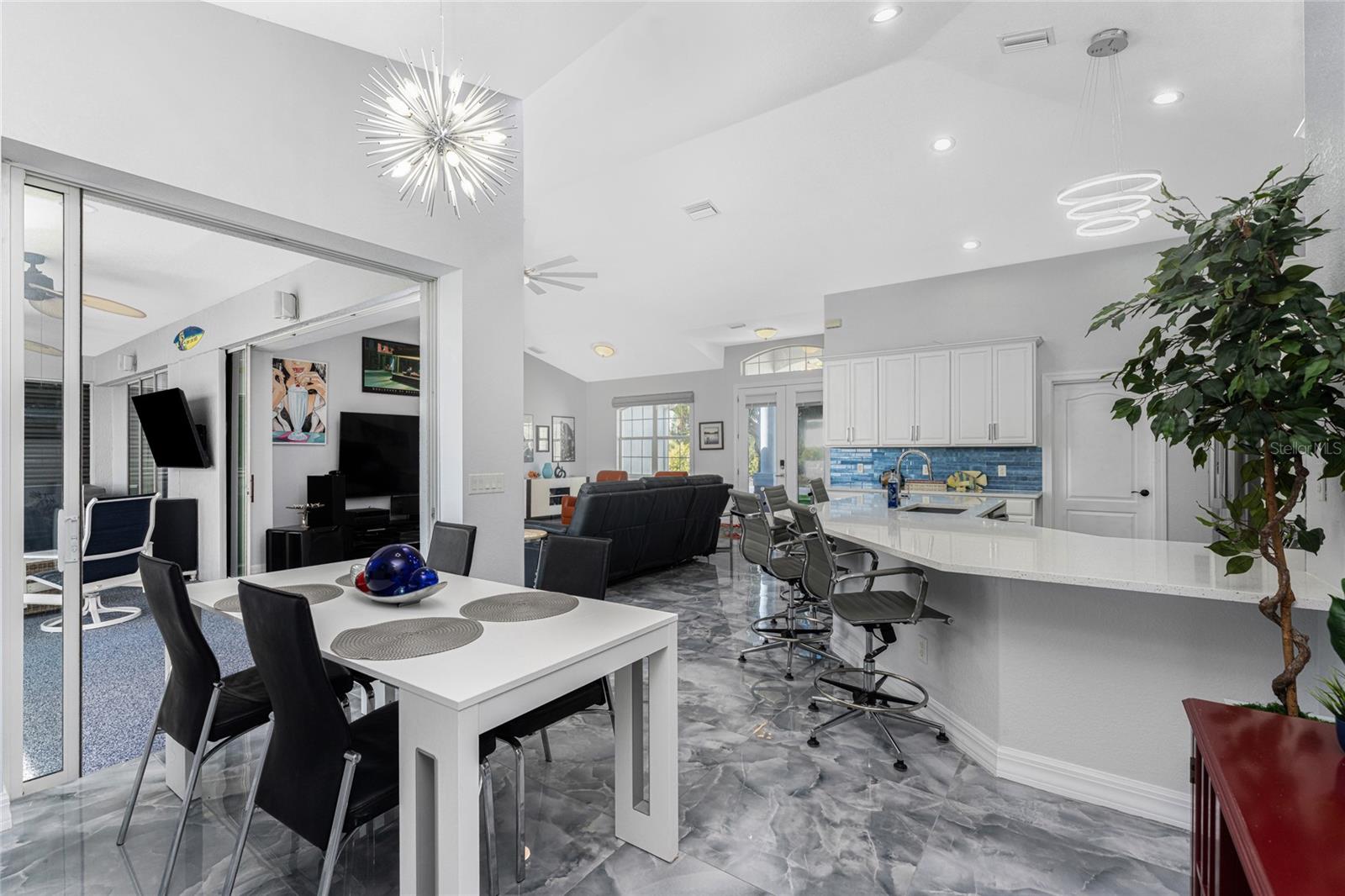 Image 13 of 49 For 16168 La Barge Circle