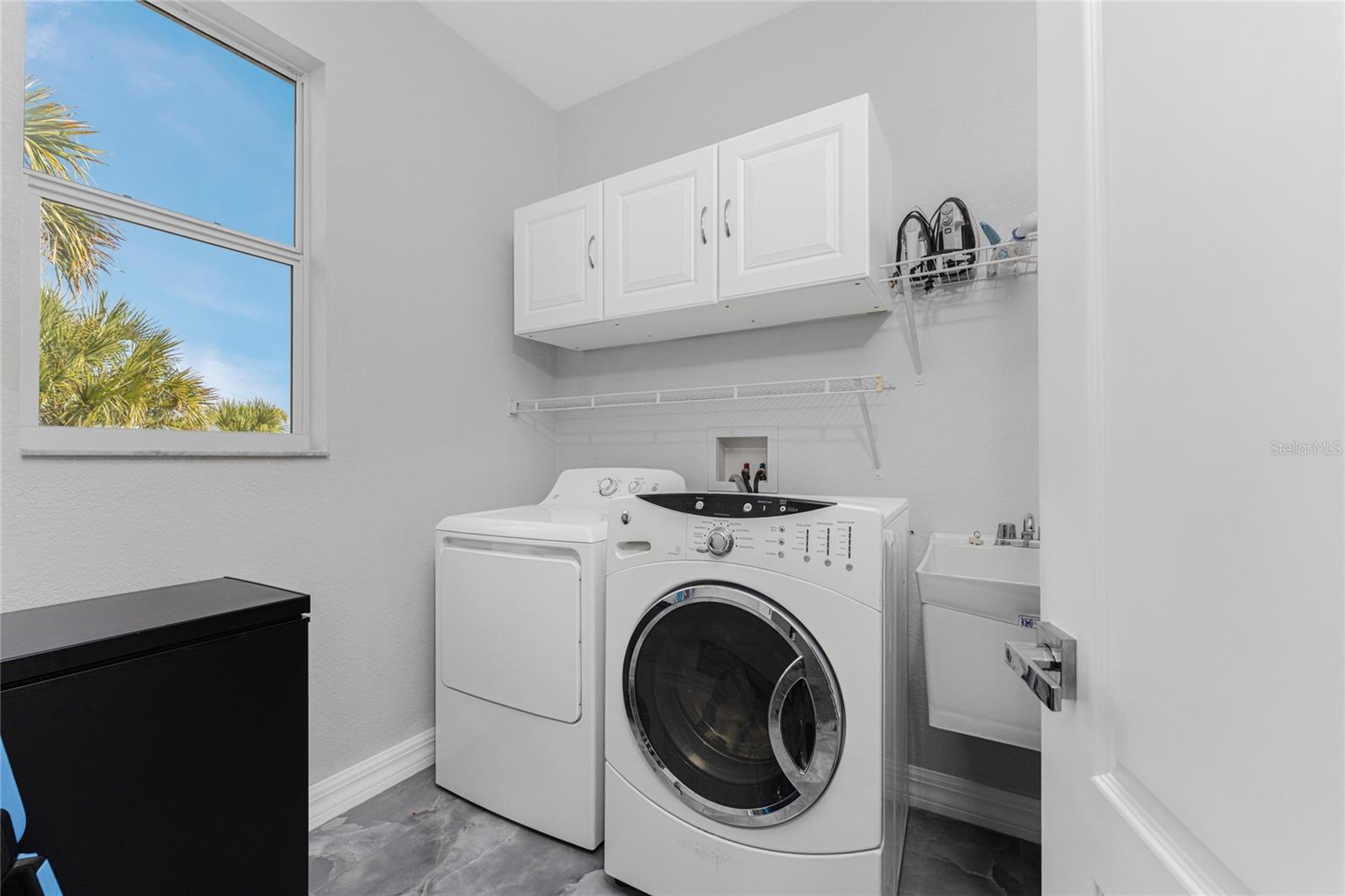 Image 14 of 49 For 16168 La Barge Circle