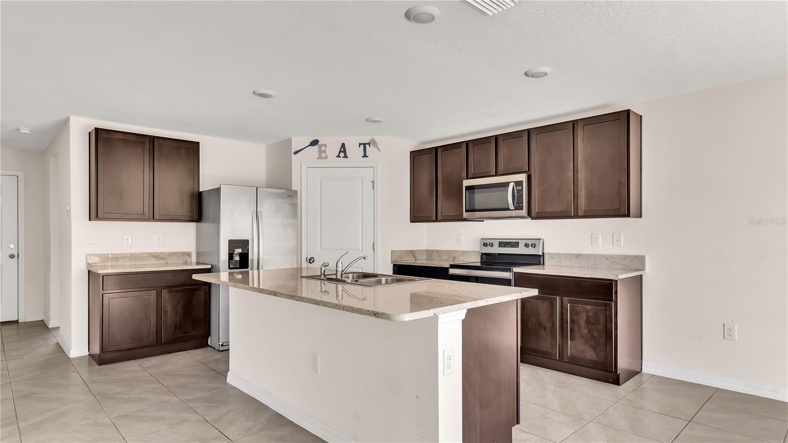 Image 26 of 31 For 16702 Carlton Pond Street