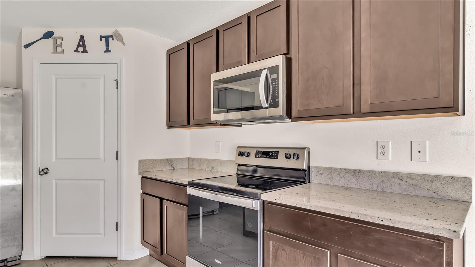 Image 28 of 31 For 16702 Carlton Pond Street