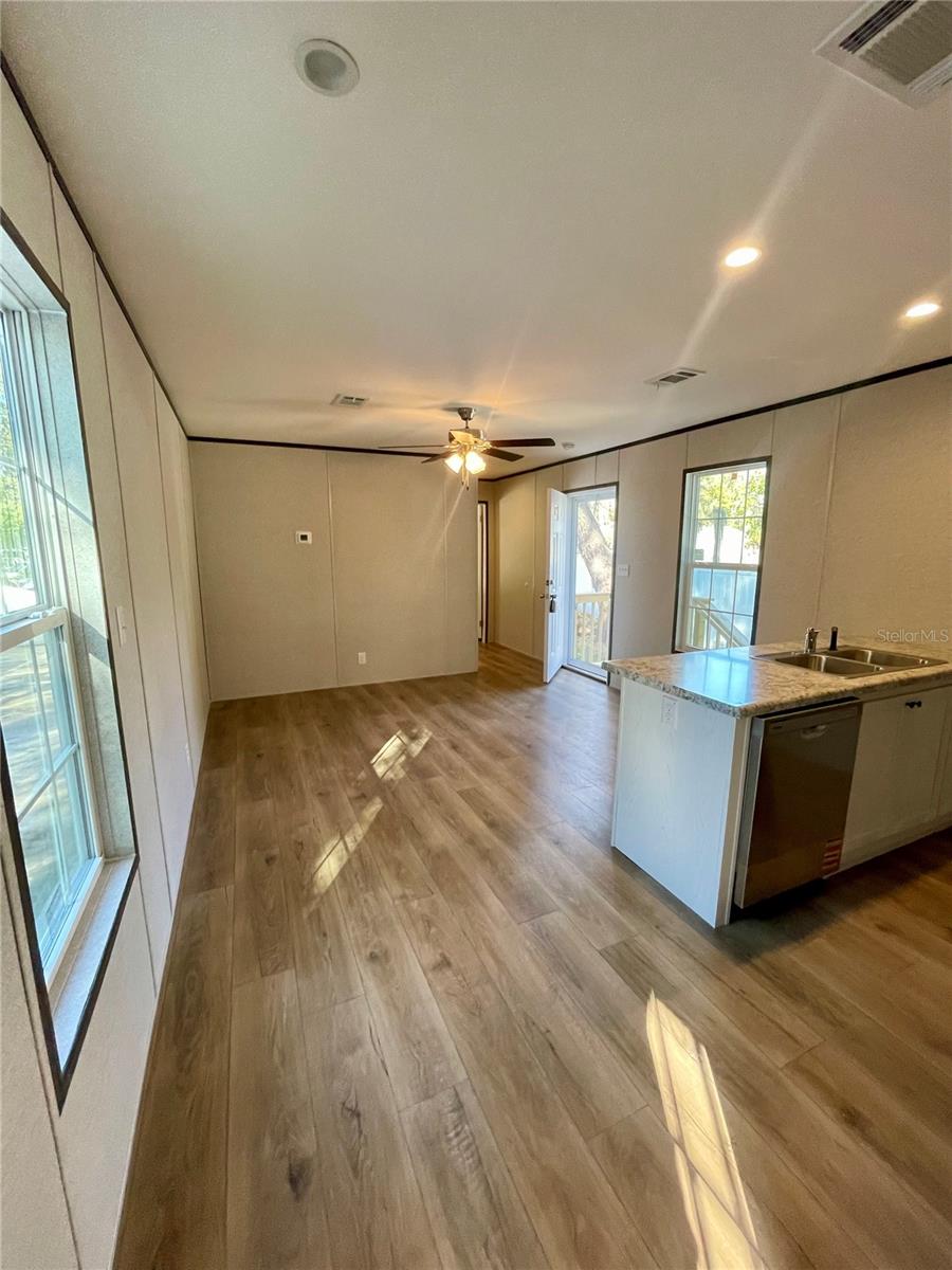 Image 13 of 36 For 9324 Peony Street