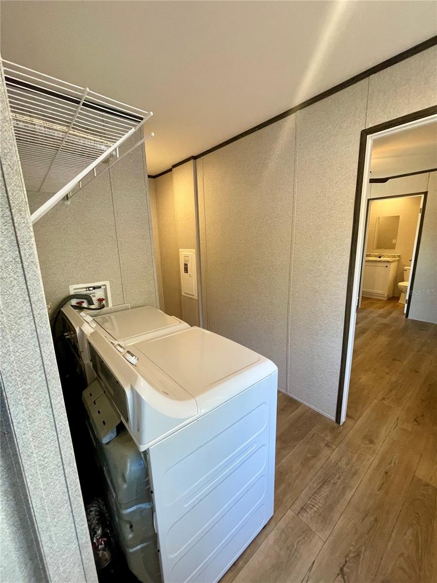 Image 14 of 36 For 9324 Peony Street